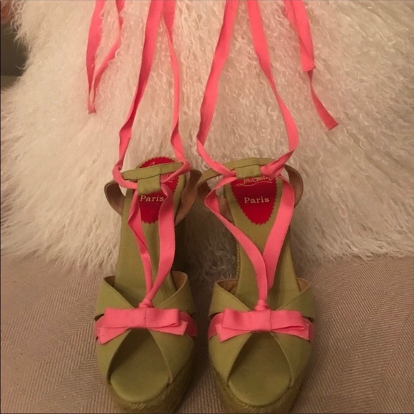 💕CHRISTIAN LOUBOUTIN WEDGES💕 - Picture 2 of 6